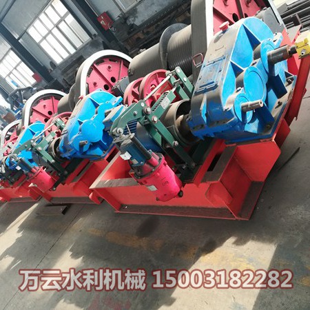 卷扬启闭机 (14)